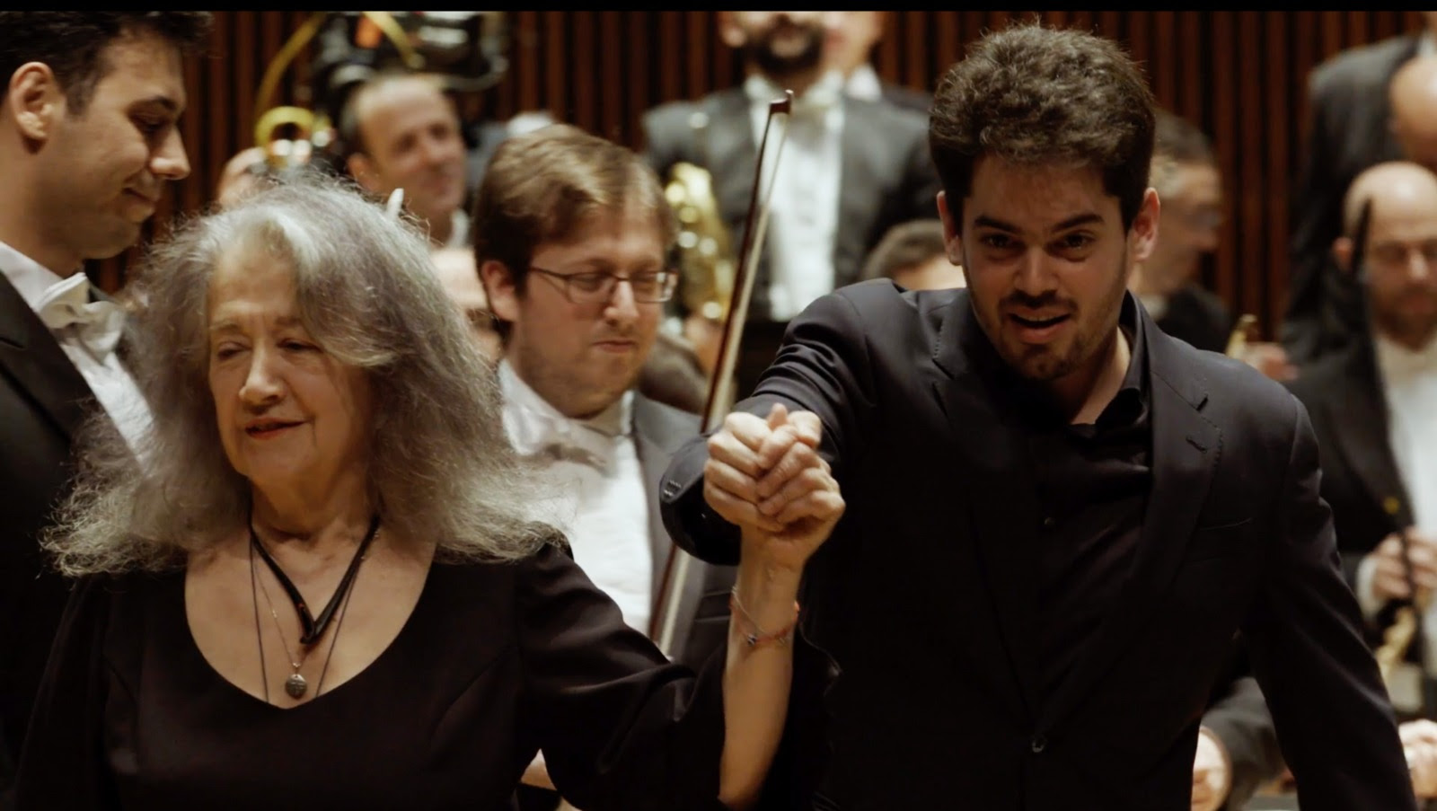 Marta Argerich y Lahav Shani se unen a la filarmónica de Israel para un concierto inolvidable