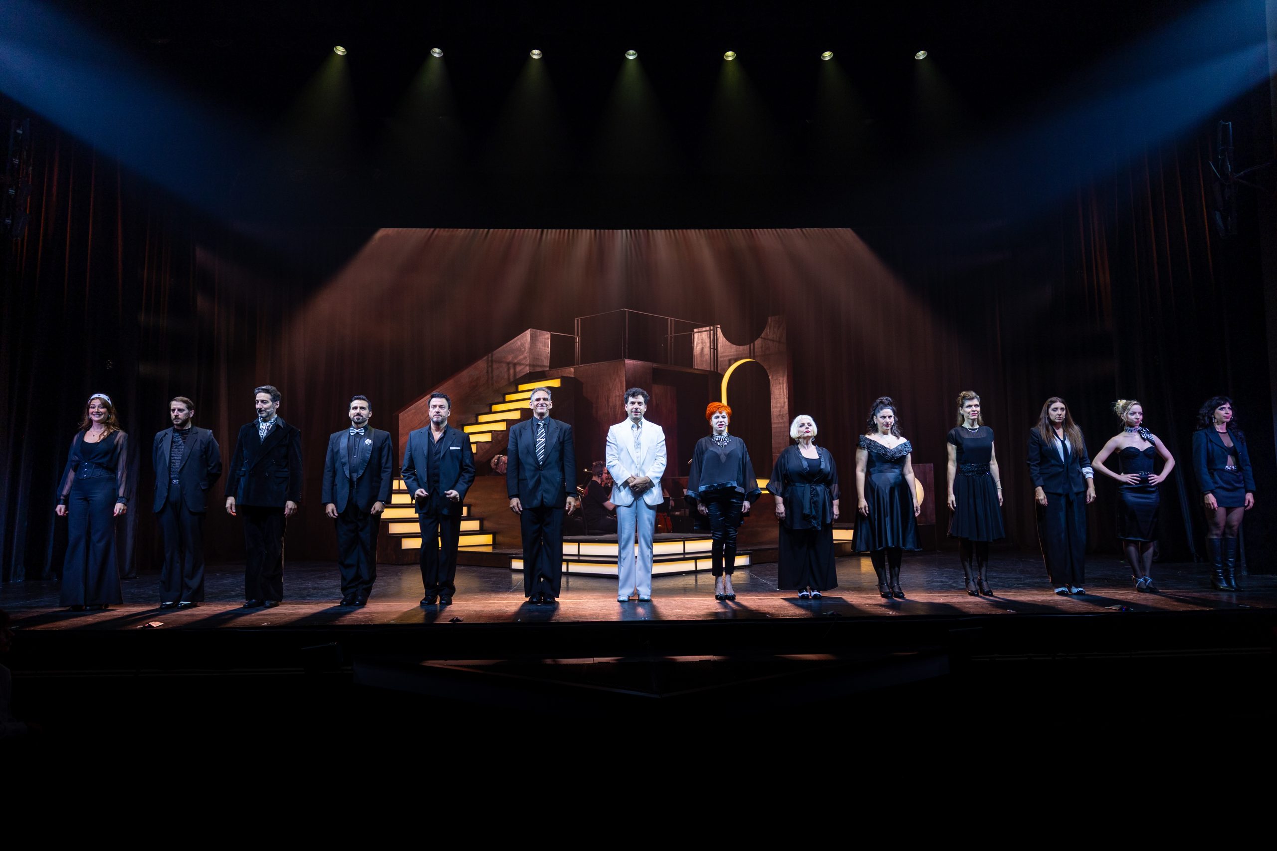 Éxito de “Company” en su debut en el Teatro El Nacional